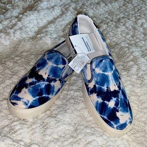 Tie Dye Sneakers with Memory Foam